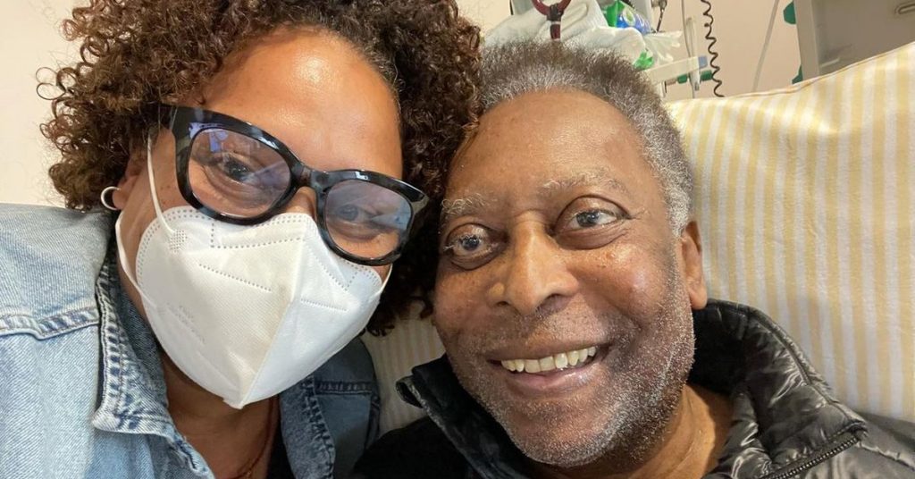 What does the medical report say about Pele's health condition and the purposeful message that was published by his daughter?