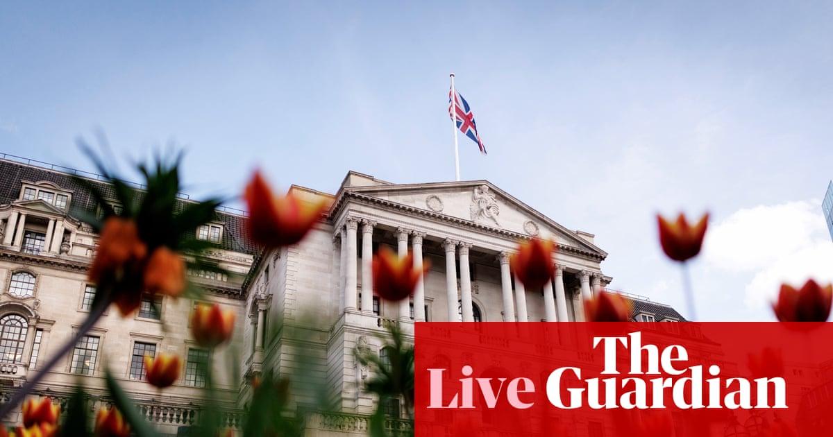 The UK economy risks 