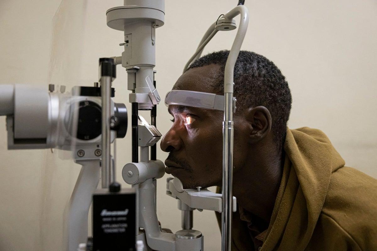 Researchers have discovered a possible alternative to Lasık Surgery by chance |