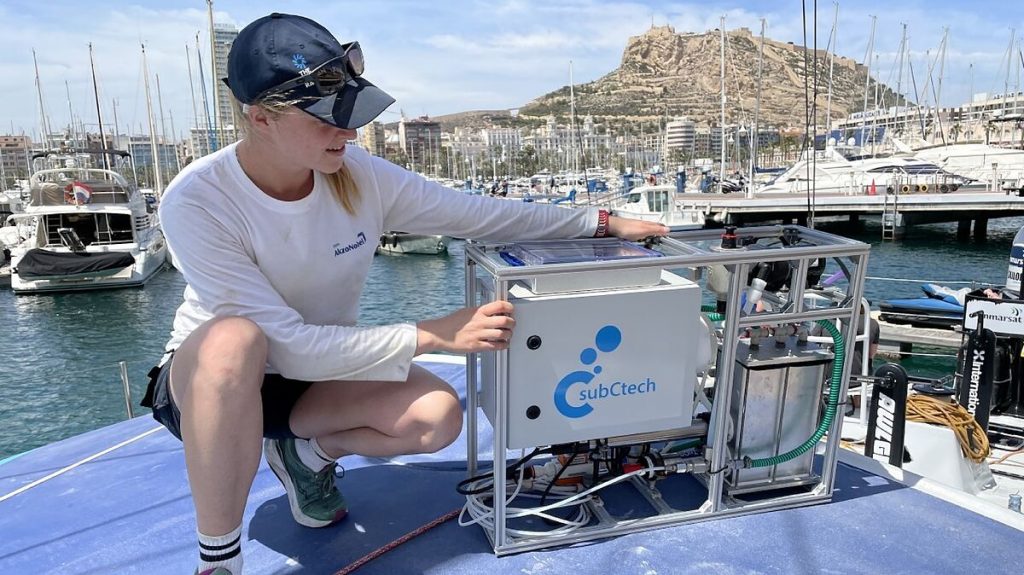 Sailors in the service of science to combat climate change