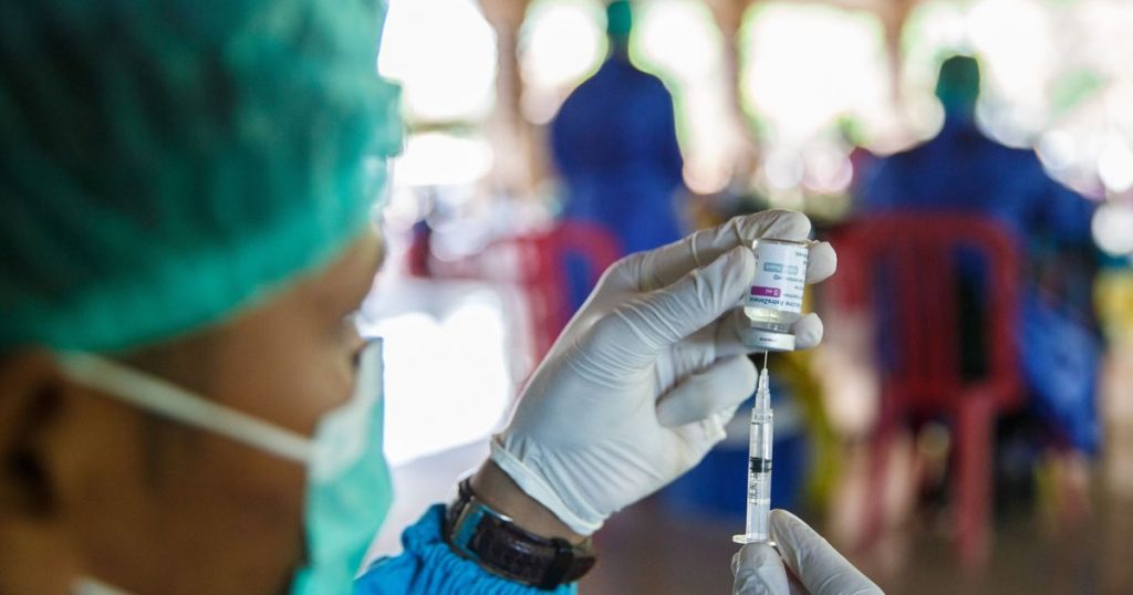 Second delay.  COVID vaccine dose reduces deaths by up to 20% - El Financiero