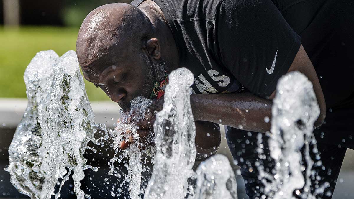 This new heat wave comes less than three weeks after another wave hit the western United States and Canada in late June.  Photo: AFP