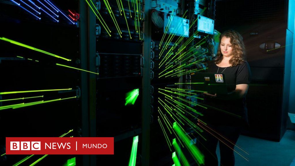 The sterile neutrino: the failed experiment that opens a new chapter in the search for the origin of the universe