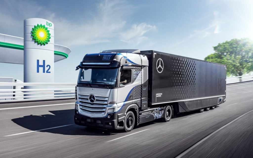 Daimler Truck and BP Sign Agreement to Promote Hydrogen in Transportation - News - Hybrid Cars & Electricity