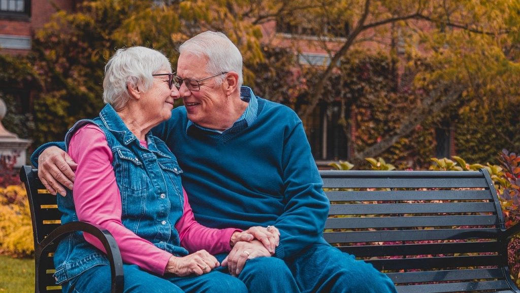 Older couples sync their heart rate