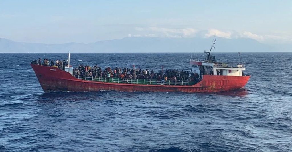 At least 11 migrants died in Gracia after a dhow sank