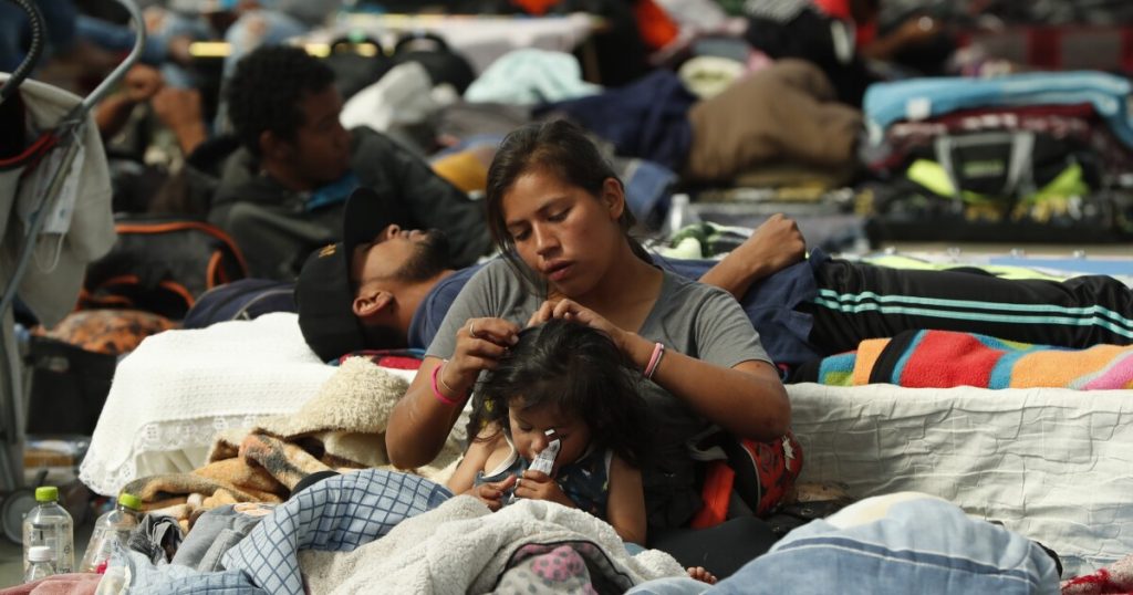 Migrant caravan asks Mexico to regularize status