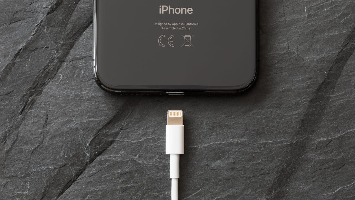 iPhone 15 will come with a USB-C port, but USB 2.0 instead of 3